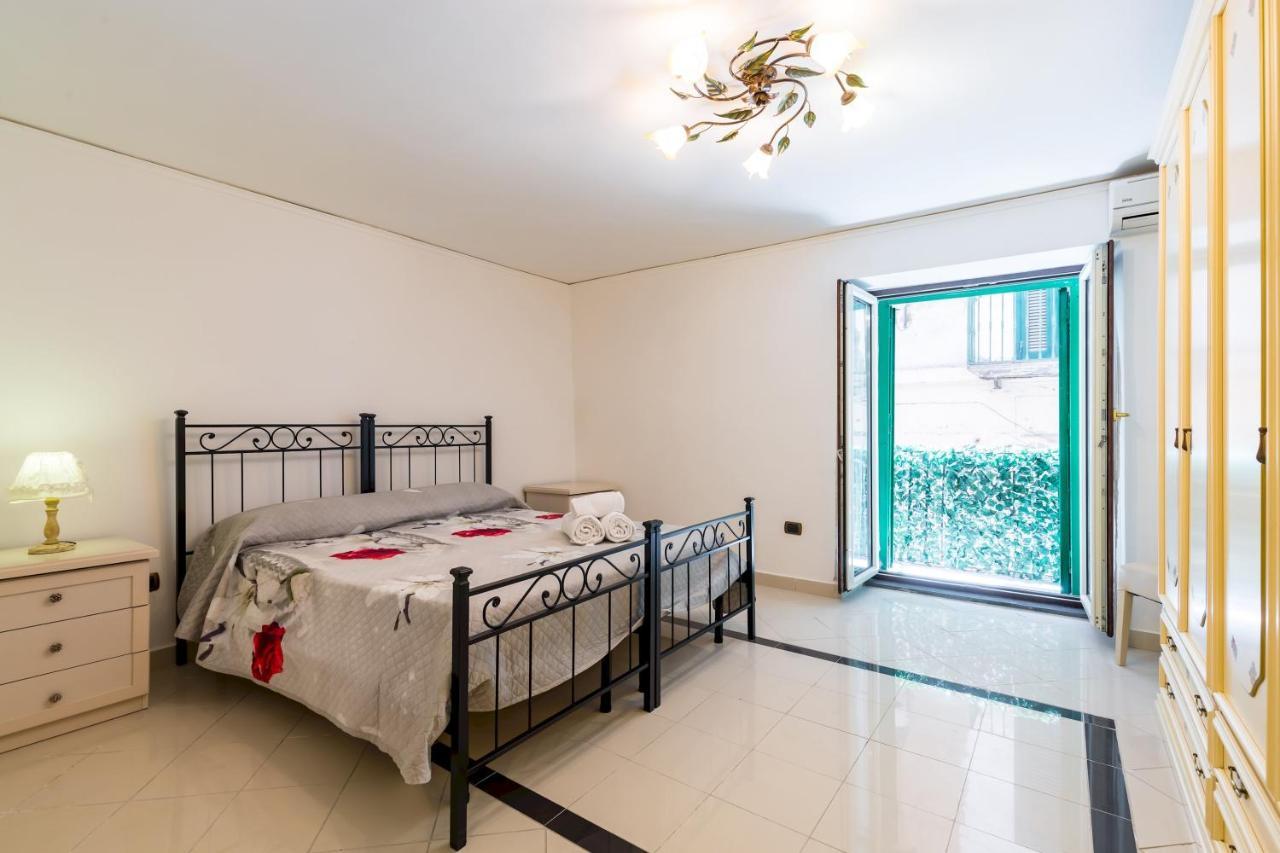 那不勒斯Qs1 - Indipendent Flat In Center公寓 外观 照片