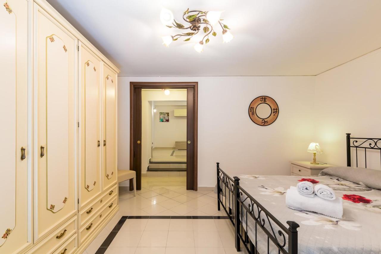 那不勒斯Qs1 - Indipendent Flat In Center公寓 外观 照片