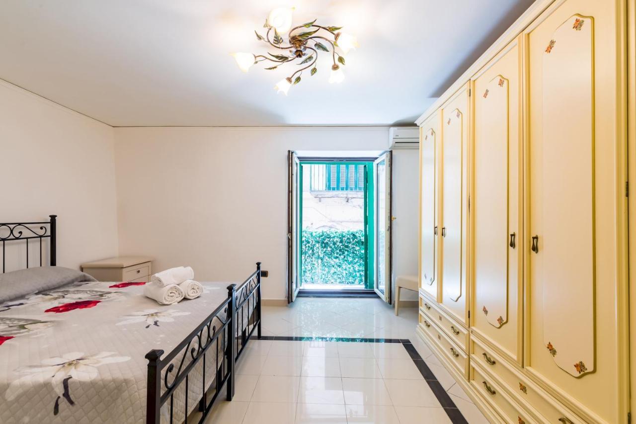 那不勒斯Qs1 - Indipendent Flat In Center公寓 外观 照片