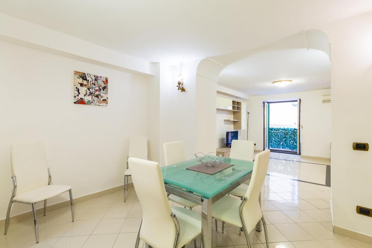 那不勒斯Qs1 - Indipendent Flat In Center公寓 外观 照片