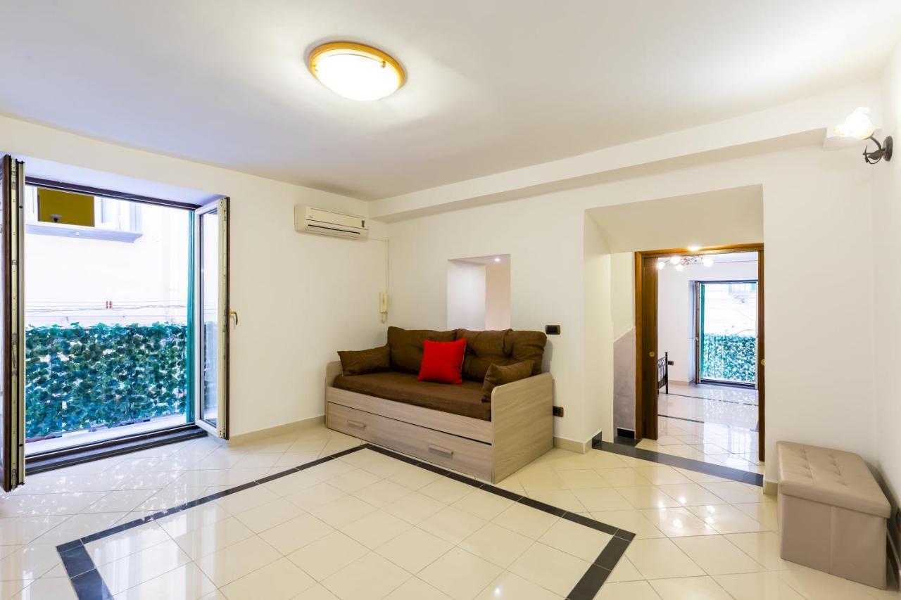 那不勒斯Qs1 - Indipendent Flat In Center公寓 外观 照片